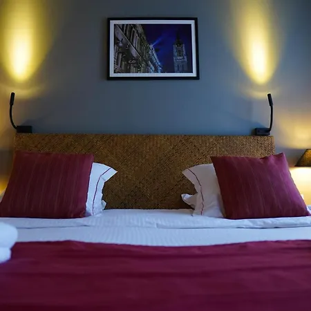 River Hotel 4*