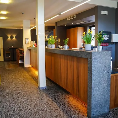 River Hotel 4*
