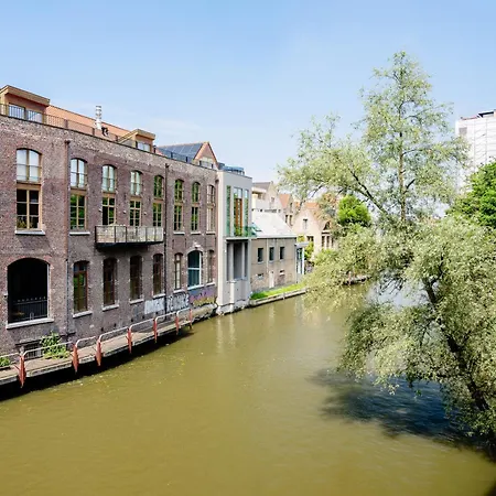 River Hotel 4*