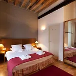 Отель River 4*