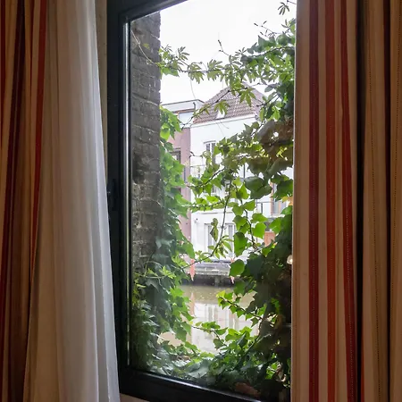 River Hotel 4*